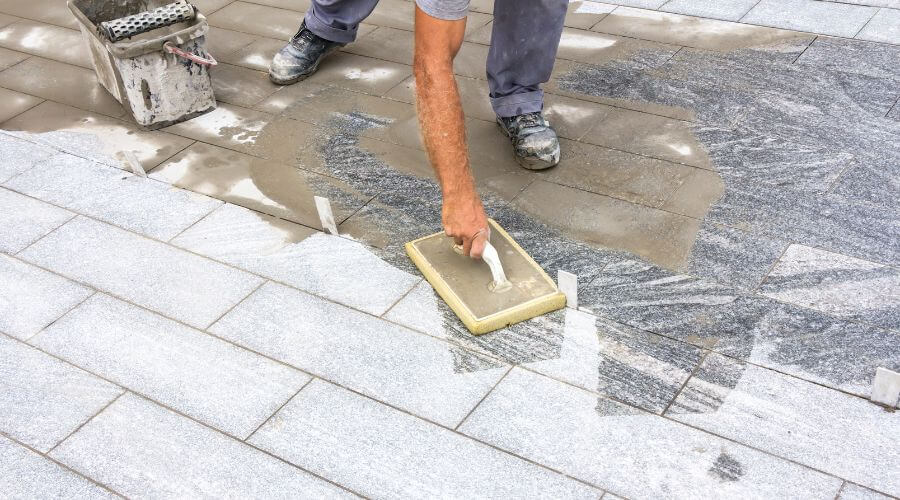 Professional gutter cleaning in Oxford, MD